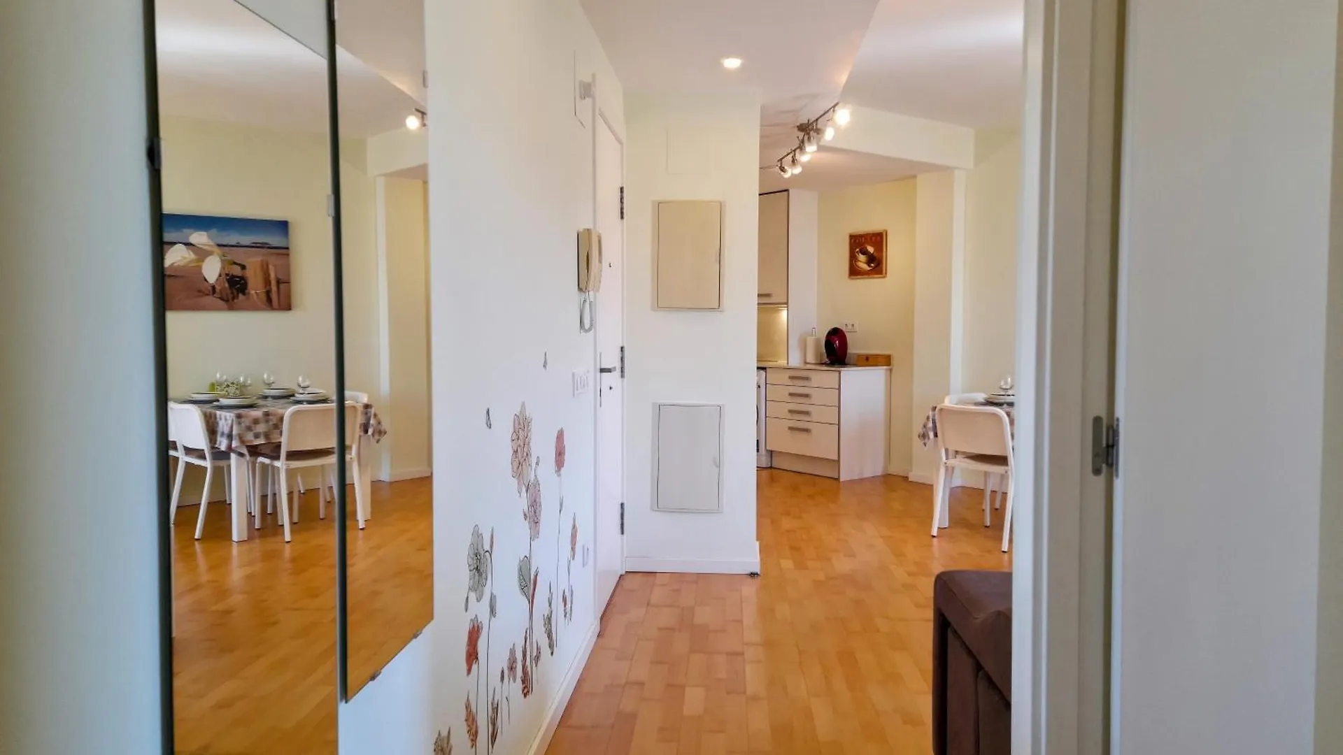 アパート Apartamento Lliris Atico レスタルティット